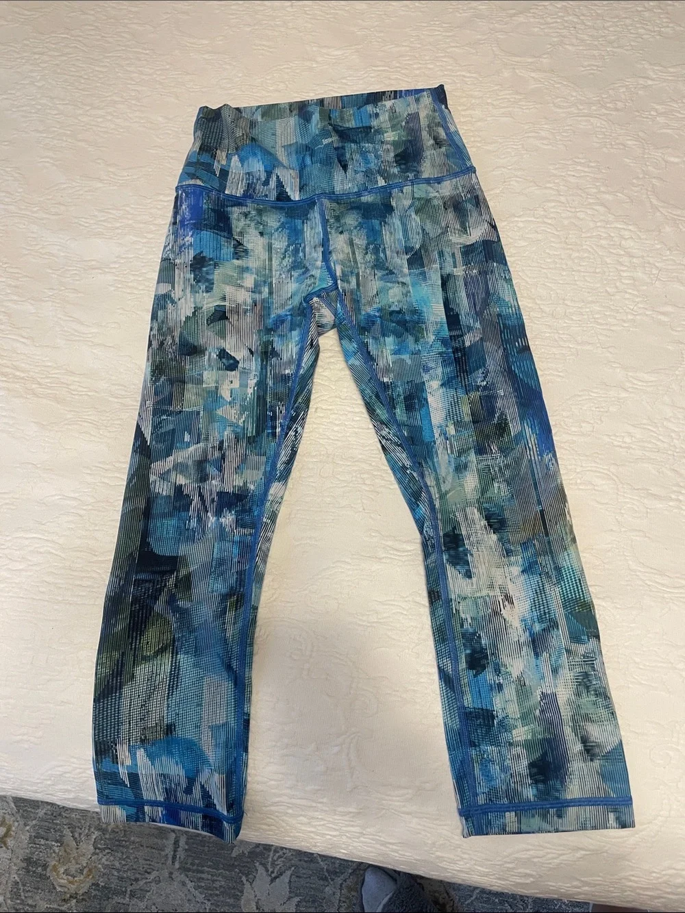 lululemon athletica Blue Multi Abstract Print Leggings